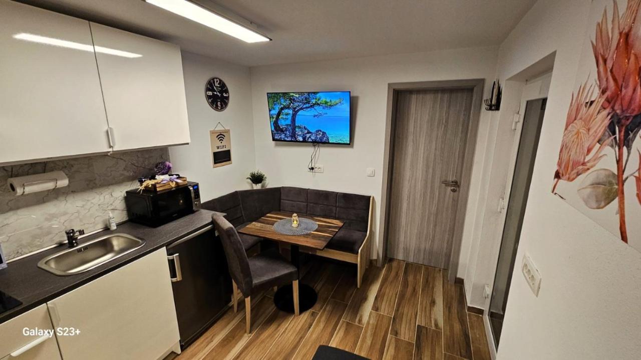 Apartmaji Stars Mavcice Extérieur photo