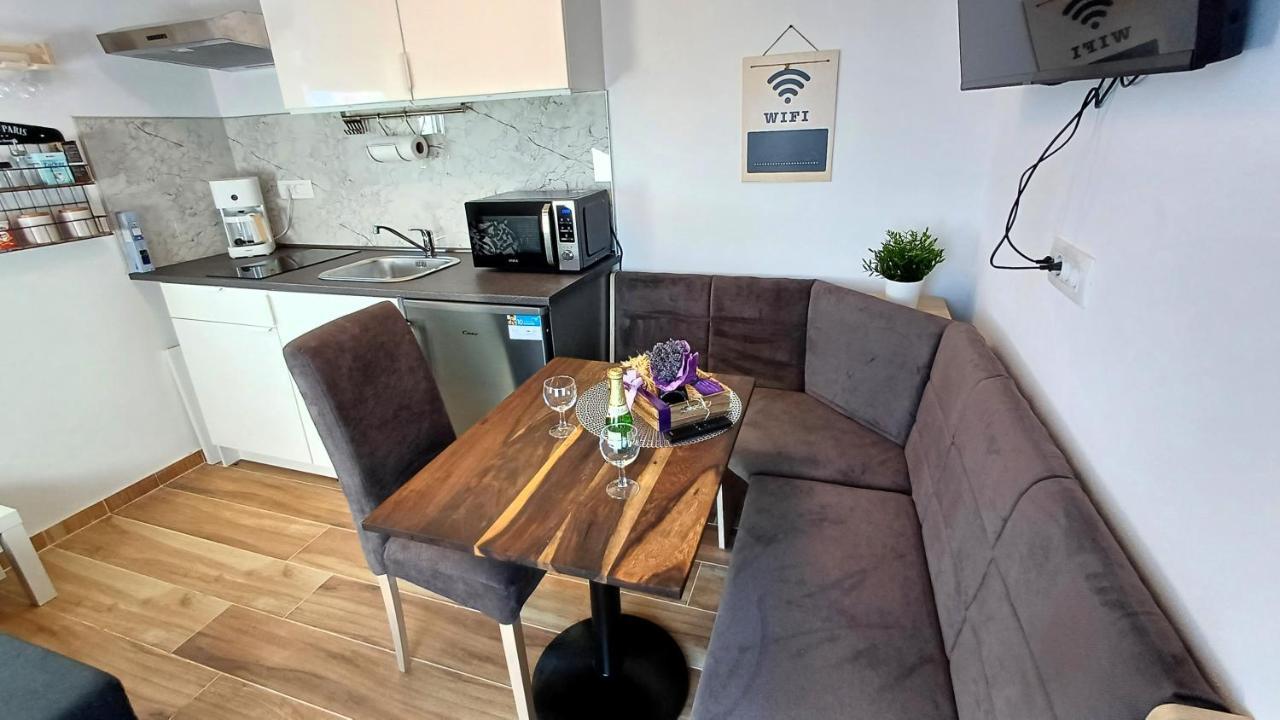 Apartmaji Stars Mavcice Extérieur photo